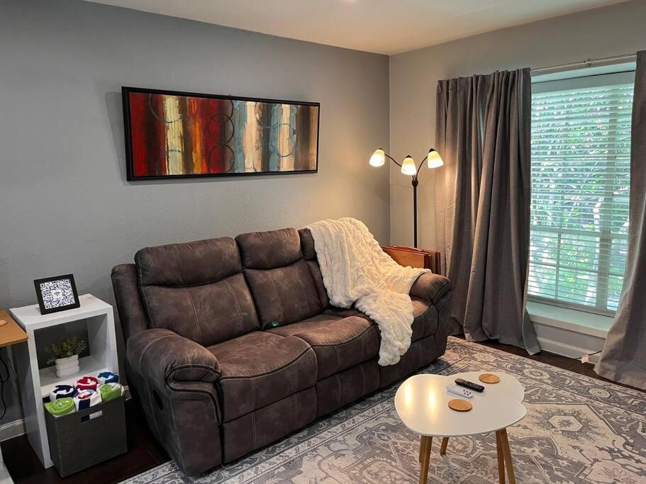 Healing Haven King Bed Suite Dallas Ngoại thất bức ảnh
